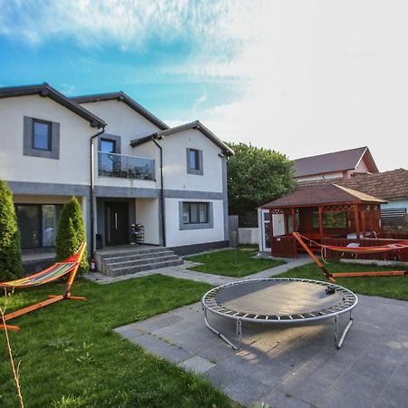 ホテル Casa Kevin ナボダリ エクステリア 写真